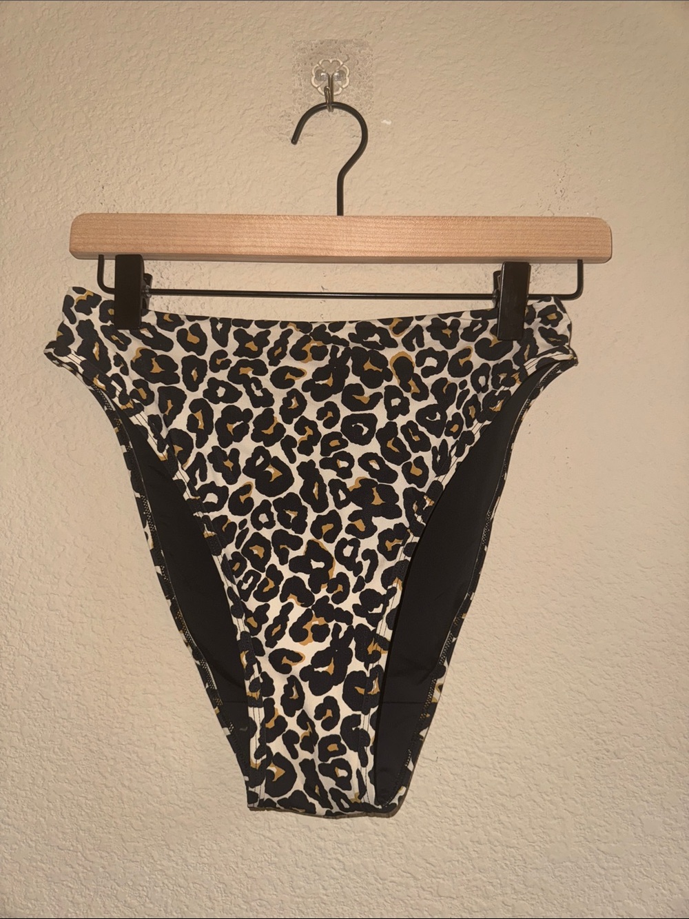 Knix High Waisted Sculpt Swim Bikini Bottoms Leopard Print Size Medium New